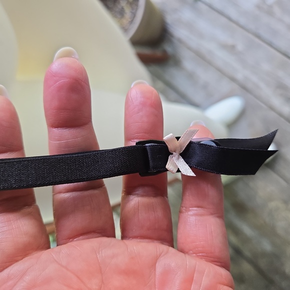 Victoria's Secret Black And Pink Lace Garter Belt - Picture 5 of 14